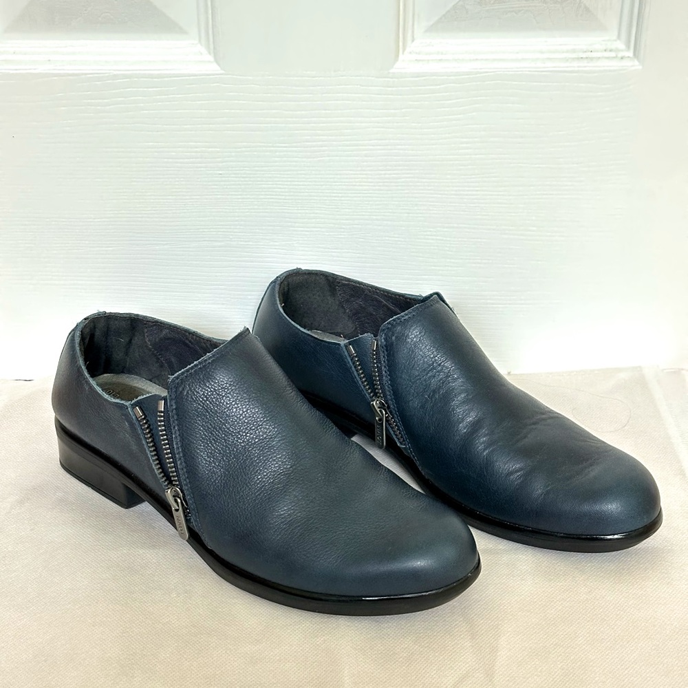 Naot Autan Navy Leather Flats